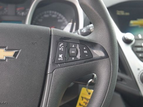 Used 2016 Chevrolet Equinox LS FWD image 18