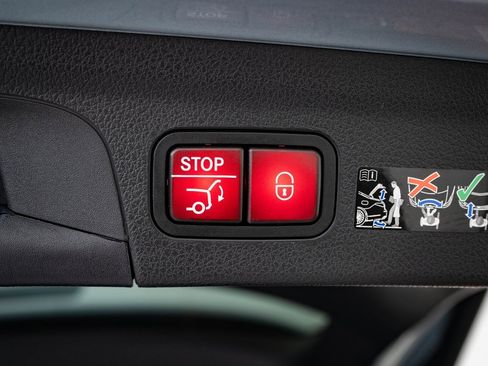 Certified 2025 Mercedes-Benz GLE 350 4MATIC image 22