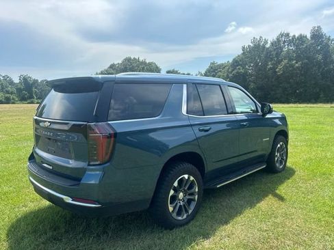 Used 2025 Chevrolet Tahoe LS RWD image 17