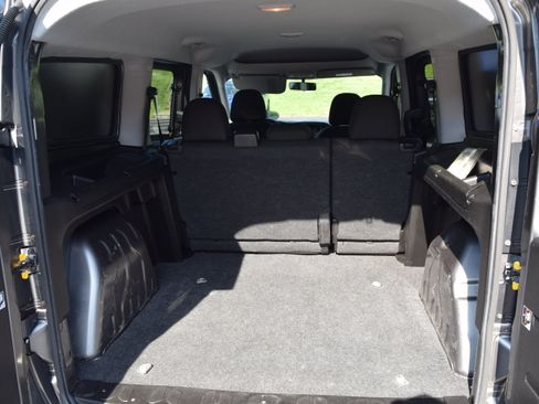 Used 2016 RAM ProMaster City Tradesman SLT w/ Rear Back-up Camera Group FWD image 7