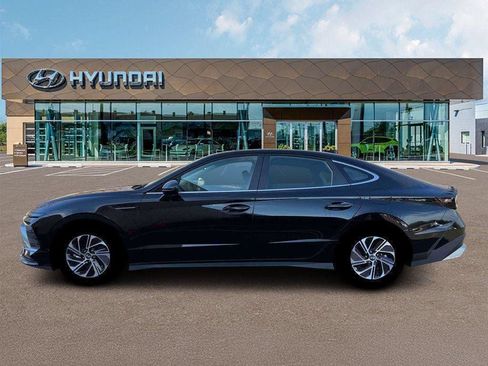 New 2026 Hyundai Sonata Blue FWD image 3