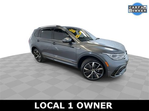 Used 2024 Volkswagen Tiguan SEL R-Line image 2