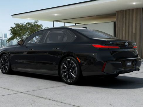 New 2026 BMW i7 xDrive60 w/ Executive Package AWD/4WD image 30