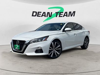 Used 2022 Nissan Altima 2.5 Platinum