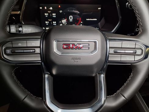 New 2026 GMC Canyon Elevation w/ Convenience Package RWD image 20