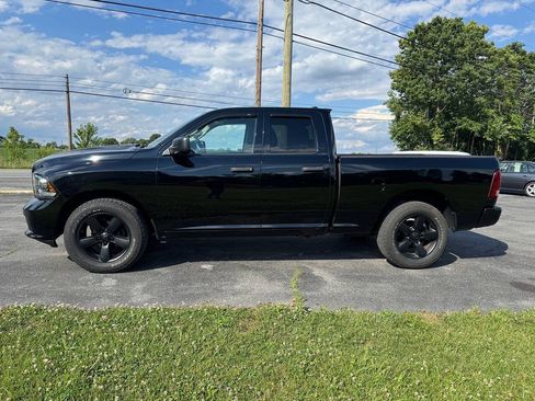 Used 2014 RAM 1500 Express w/ Black Ram 1500 Express Group AWD/4WD image 3