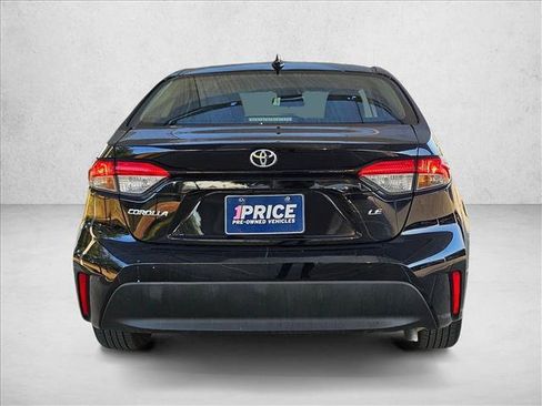Used 2025 Toyota Corolla LE FWD image 6