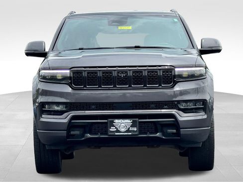 Used 2022 Jeep Grand Wagoneer Series II AWD/4WD image 2