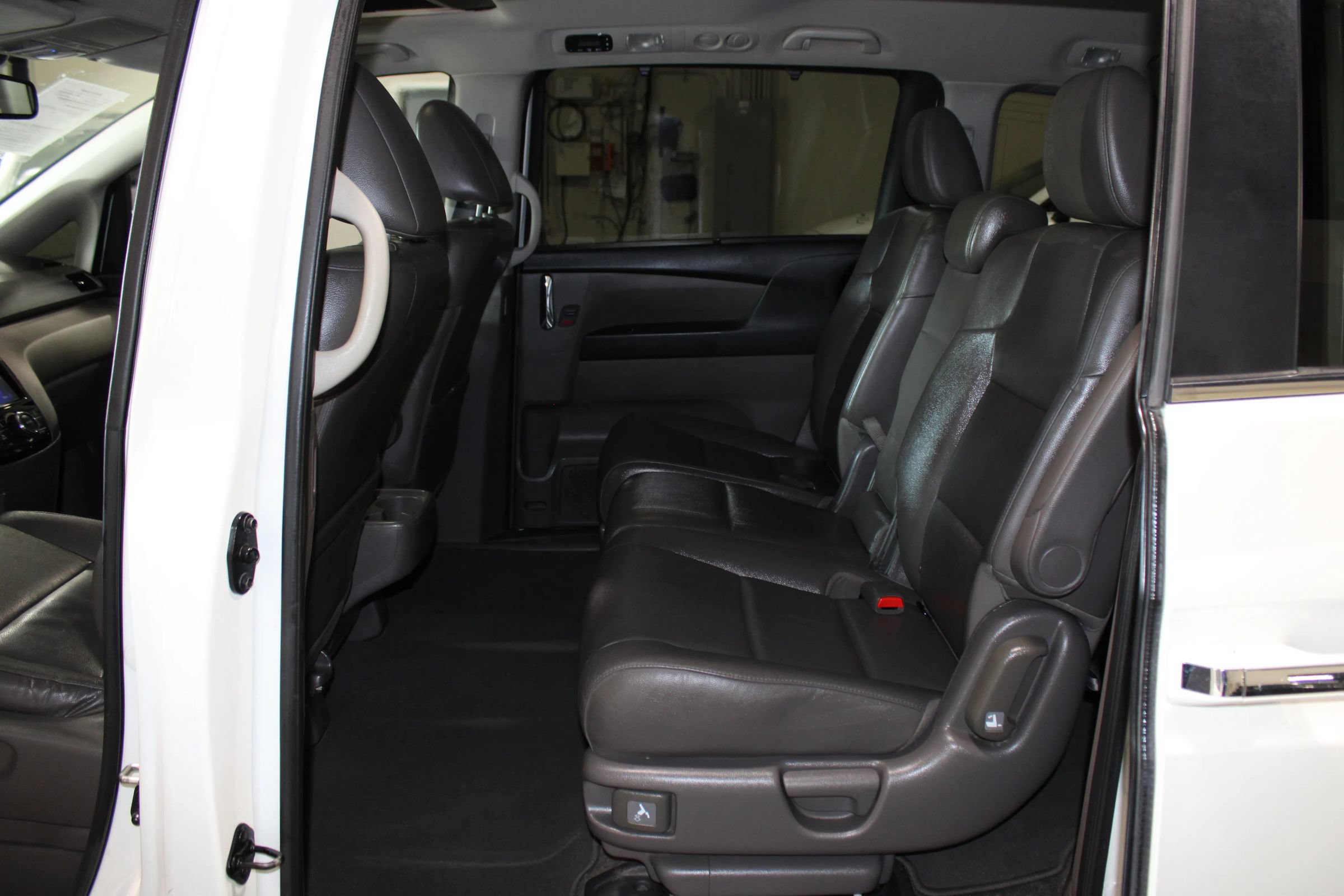 Used 2016 Honda Odyssey EX-L image 25