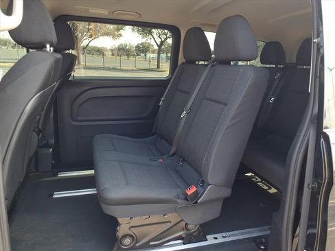 Used 2019 Mercedes-Benz Metris Passenger w/ Convenience Package image 19