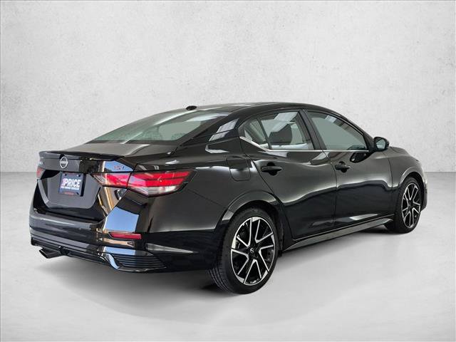 Used 2025 Nissan Sentra SR FWD image 5