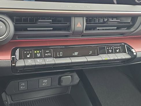 New 2026 Toyota Prius Plug-In Hybrid image 24