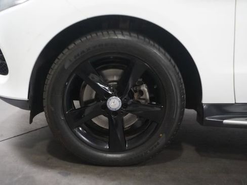 Used 2016 Mercedes-Benz GLE 350 image 9