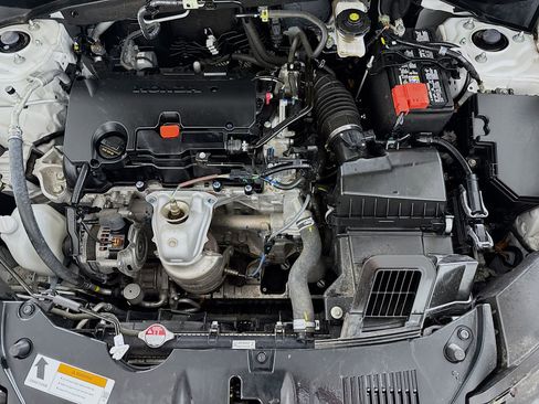 Certified 2023 Honda HR-V LX image 10