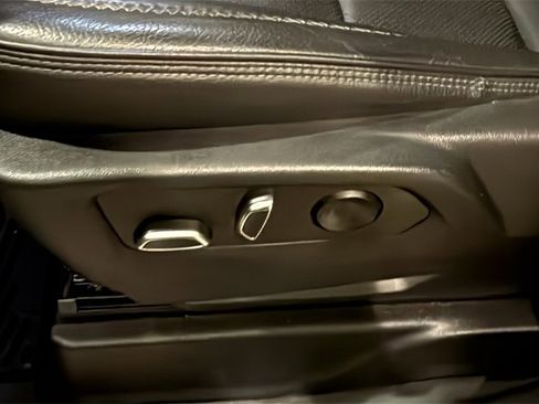 Used 2023 GMC Yukon Denali image 26