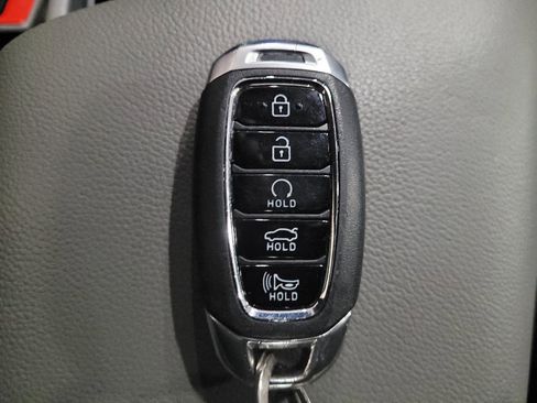 Used 2023 Hyundai Elantra SEL FWD image 32