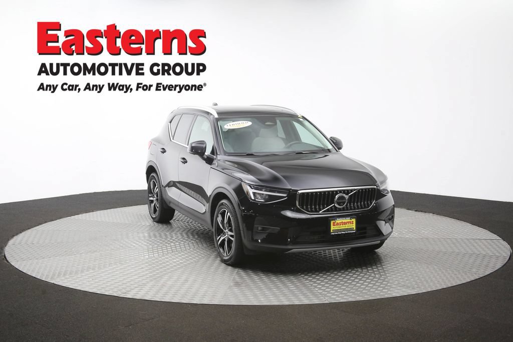 Used 2023 Volvo XC40 B5 Plus AWD/4WD image 53