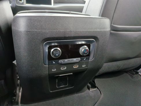 Used 2021 GMC Yukon Denali w/ Denali Premium Package image 36