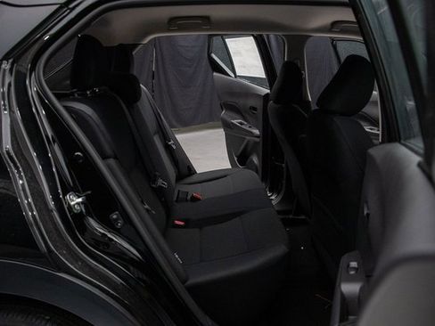 New 2025 Nissan Kicks Play S image 18