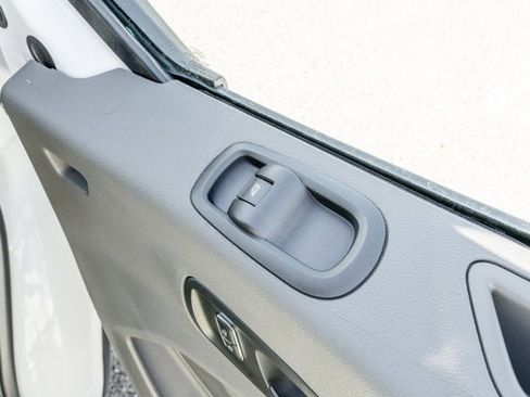 New 2025 Ford Transit 250 148 Medium Roof image 39