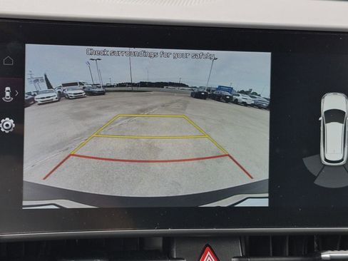 Used 2025 Kia Sportage EX FWD image 27