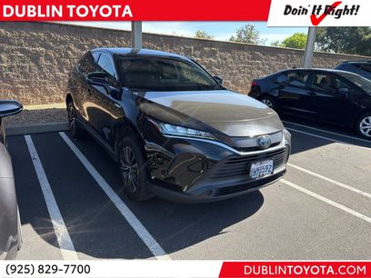Used 2021 Toyota Venza LE w/ Carpet Mat Package (TMS)