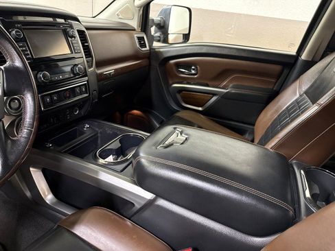 Used 2018 Nissan Titan Platinum Reserve w/ Platinum Utility Package image 19