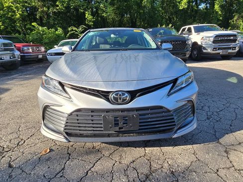 Used 2023 Toyota Camry LE w/ Convenience Package FWD image 12