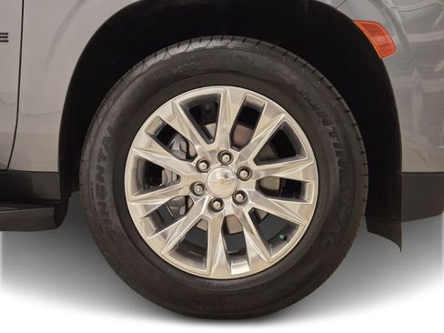 Used 2021 Chevrolet Tahoe Premier w/ Premium Package image 8