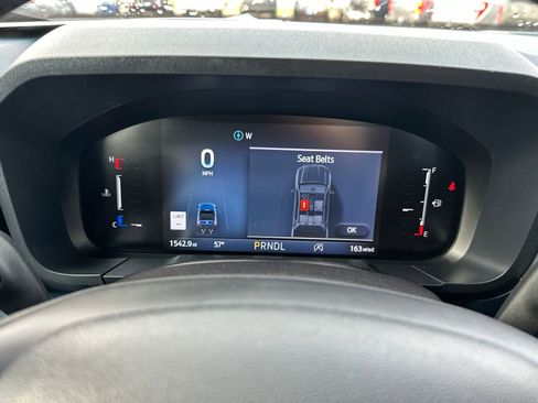 Used 2025 Ford Maverick Lariat w/ Black Appearance Package image 13