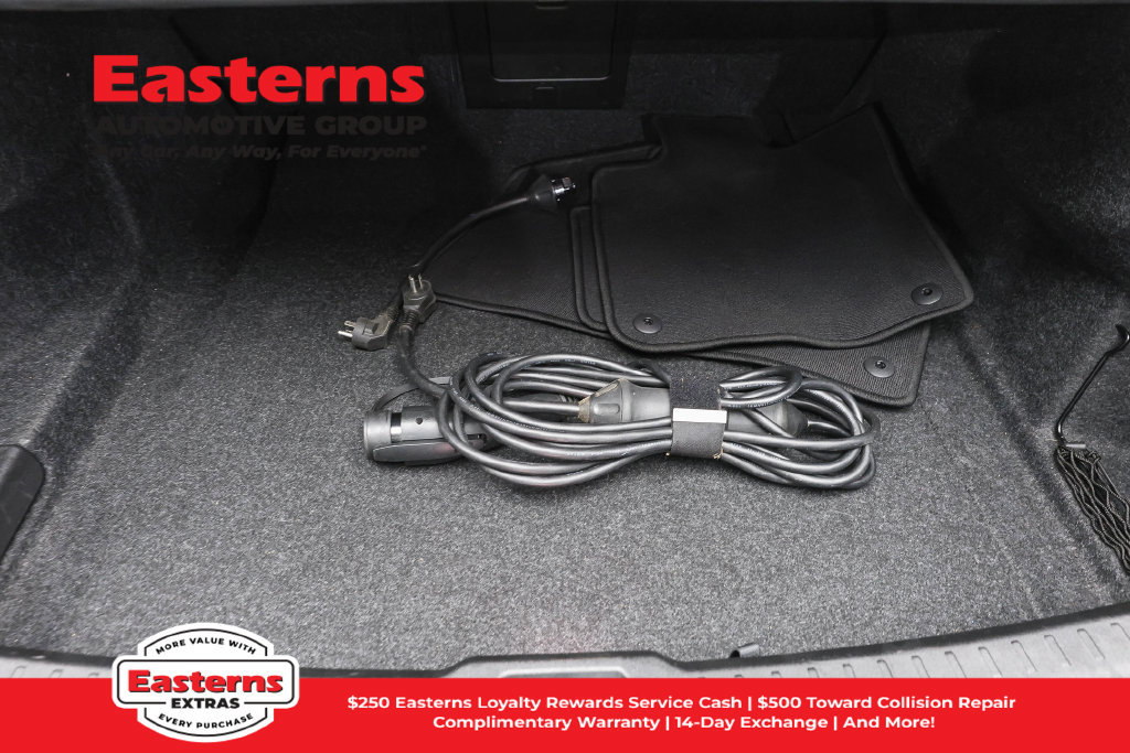 Used 2023 Volvo S60 T8 Plus AWD/4WD image 10