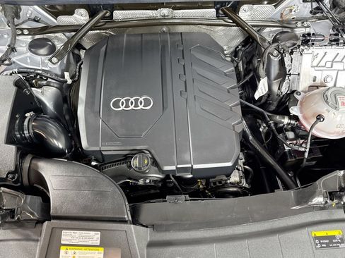 Used 2022 Audi Q5 2.0T Premium Plus w/ Premium Plus Package AWD/4WD image 29