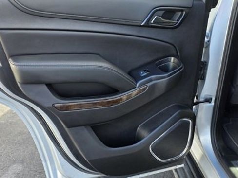 Used 2020 Chevrolet Tahoe LT image 10