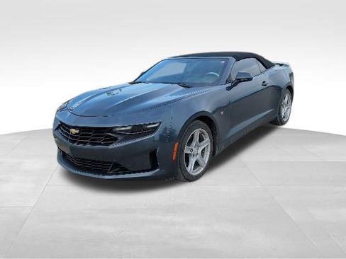 Used 2021 Chevrolet Camaro LT RWD image 7