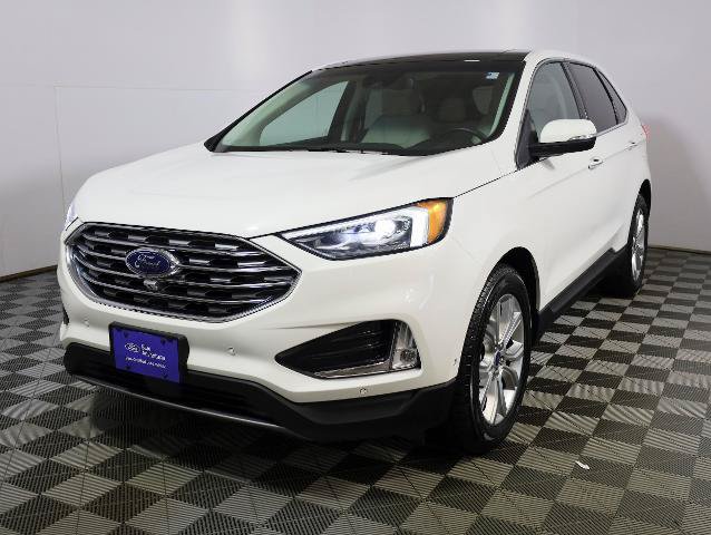 Certified 2020 Ford Edge Titanium w/ Equipment Group 301A AWD/4WD image 3