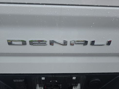 Used 2026 GMC Sierra 2500 Denali AWD/4WD image 5