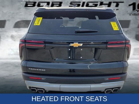 Used 2025 Chevrolet Traverse LT image 5