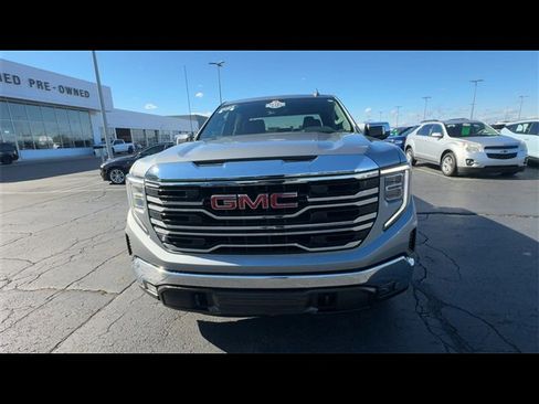 Certified 2023 GMC Sierra 1500 SLT image 3