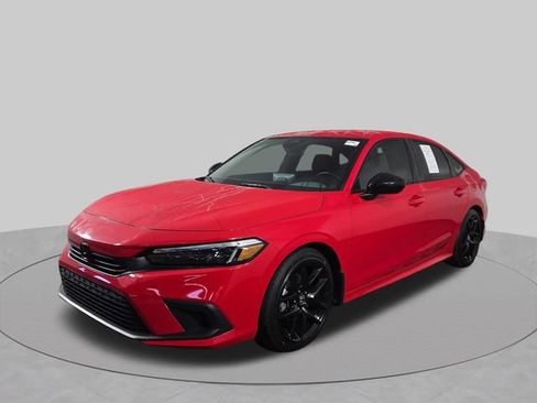 Used 2022 Honda Civic Sport image 2