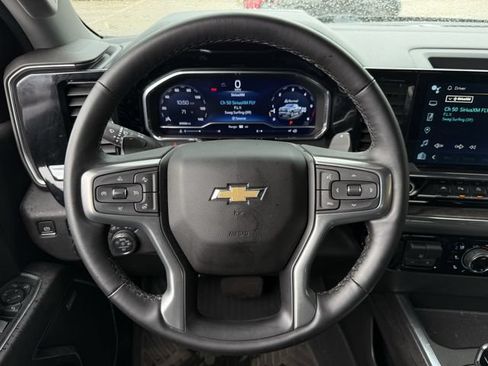 Used 2023 Chevrolet Silverado 1500 LTZ w/ Technology Package AWD/4WD image 14