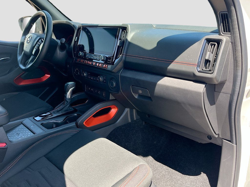 Used 2025 Nissan Frontier PRO-4X w/ Pro Convenience Package AWD/4WD image 29