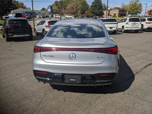 Certified 2023 Mercedes-Benz EQS 580 4MATIC Sedan image 4