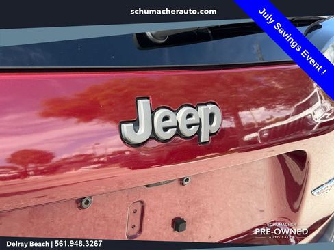 Used 2020 Jeep Cherokee Trailhawk w/ Cold Weather Group AWD/4WD image 17