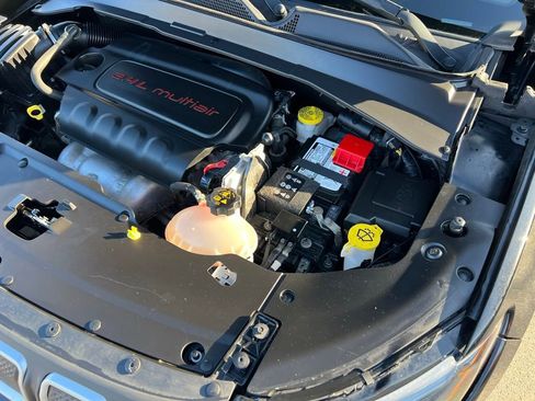 Used 2022 Jeep Compass Latitude image 40