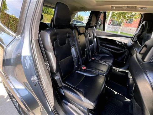 Used 2018 Volvo XC90 T6 Momentum w/ Convenience Package AWD/4WD image 37