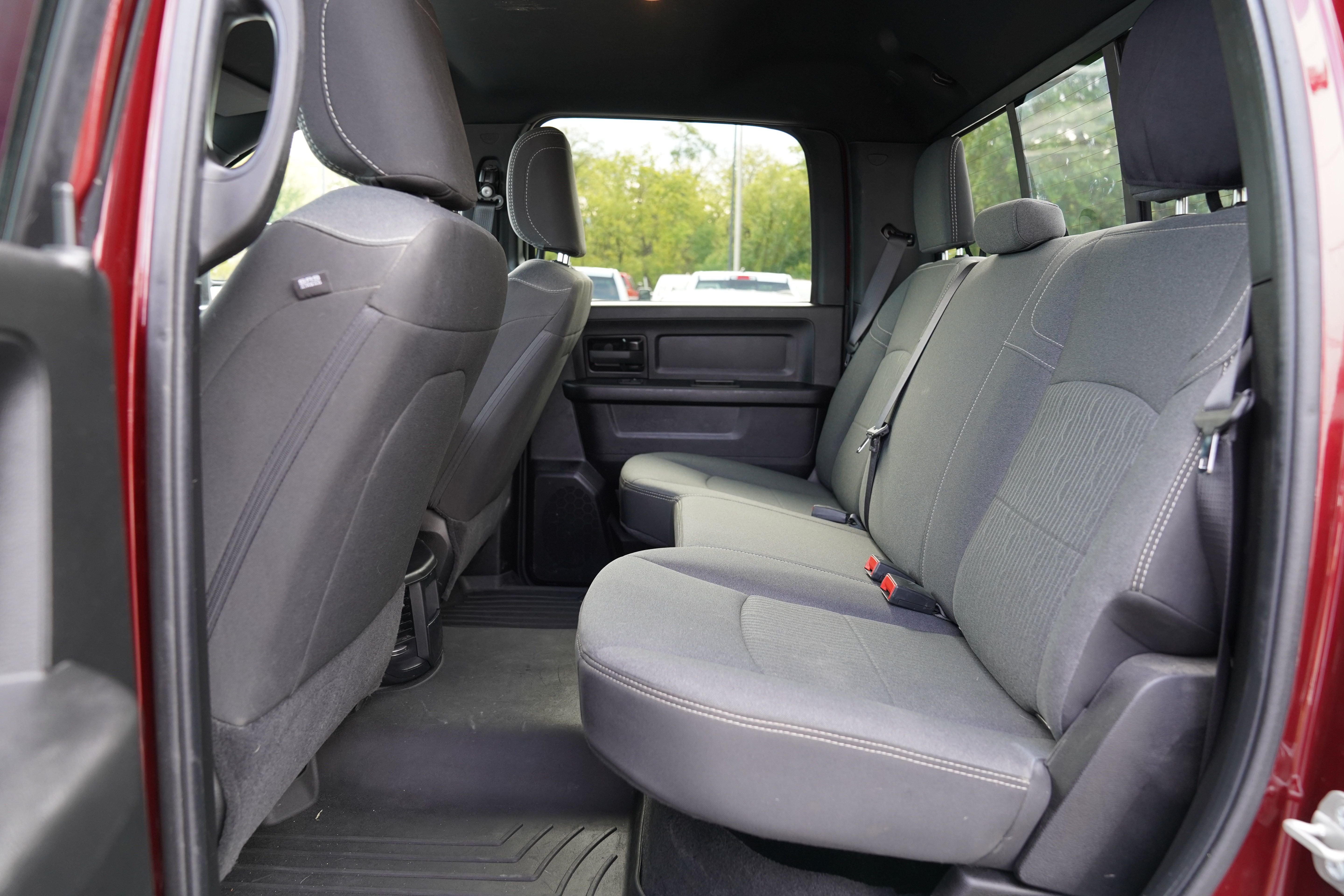Used 2024 RAM 3500 Tradesman w/ Chrome Appearance Group AWD/4WD image 5