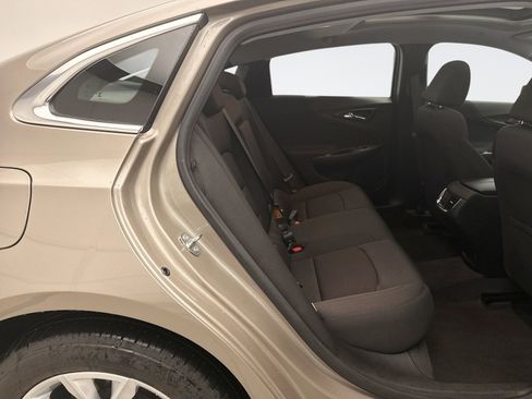 Used 2023 Chevrolet Malibu LT image 18
