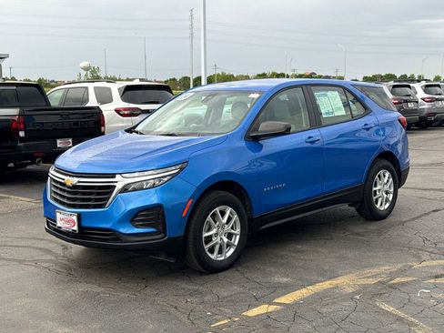 Used 2024 Chevrolet Equinox LS AWD/4WD image 7