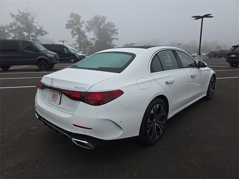 New 2026 Mercedes-Benz E 350 4MATIC Sedan image 3