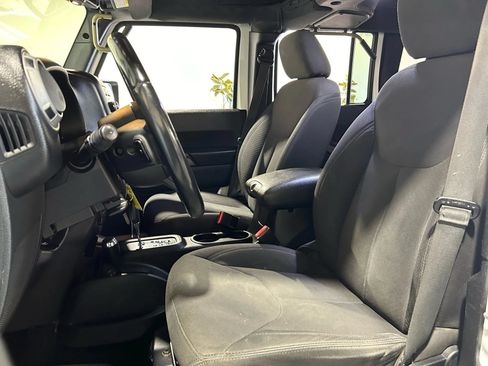 Used 2016 Jeep Wrangler Unlimited Sport w/ Quick Order Package 24S AWD/4WD image 11